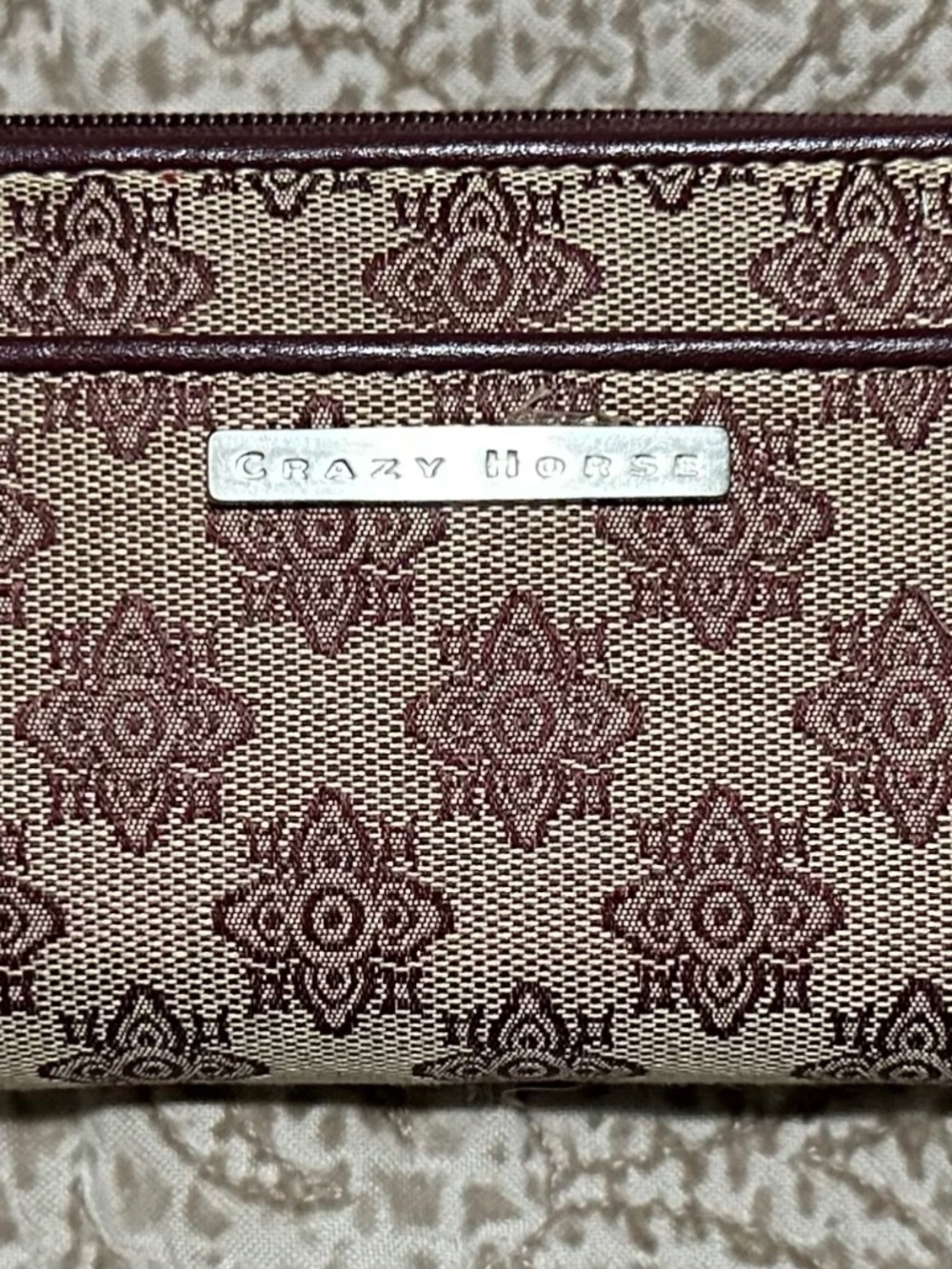 Liz Claiborne Ladies Wallet - Brocade Pattern